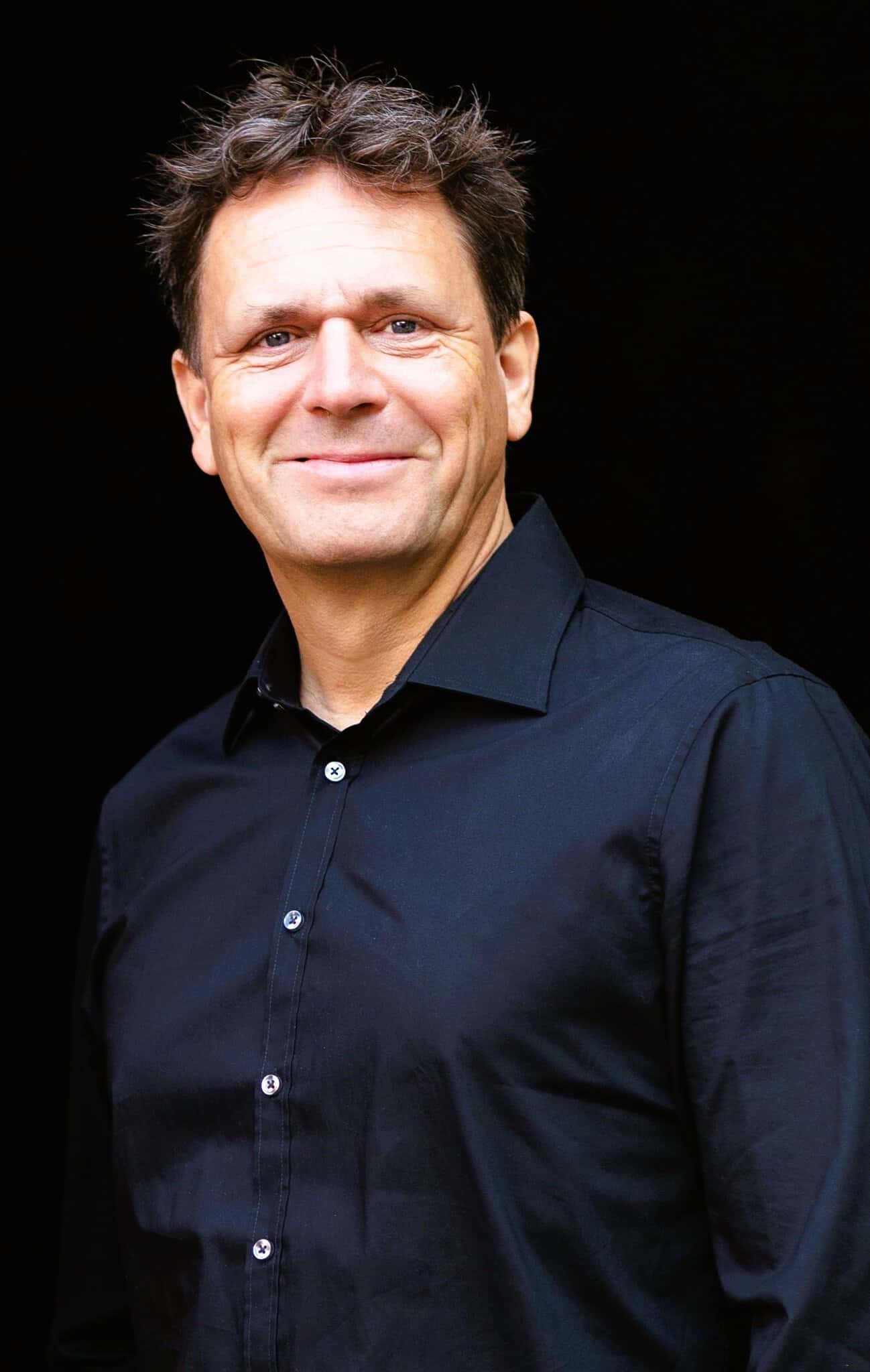 Dr. Nickel_Oliver_1.jpg